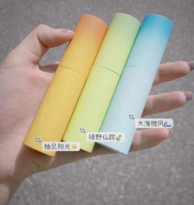 経済的なカスタムデザイン 香水と口新鮮剤のための8mlアルミトウィストスプレーボトル